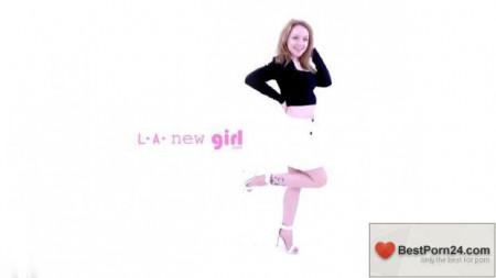 LA New Girl – Nikole Nash