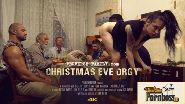 Perverse Family - Christmas Eve Orgy