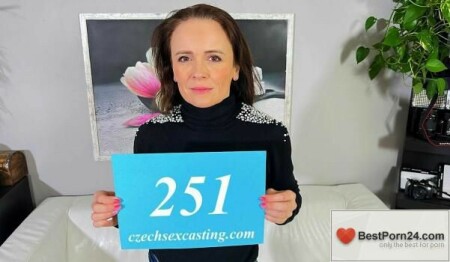 Czech Sex Casting – Daisy Deseo