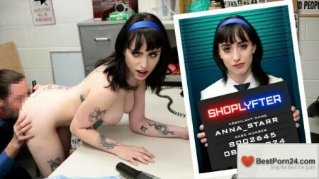 Shoplyfter – Anna Starr