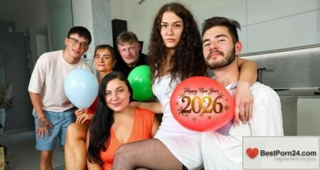 Family Screw – Fiona Sweetyx, Christina Santes & Yvette Moore