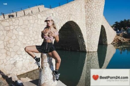 Watch 4 Beauty - Irene Rouse