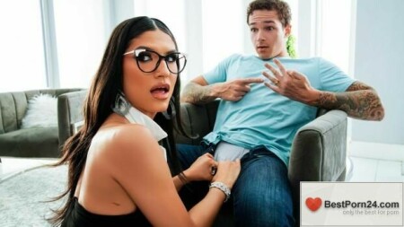 Brazzers Exxtra - Zariah Aura